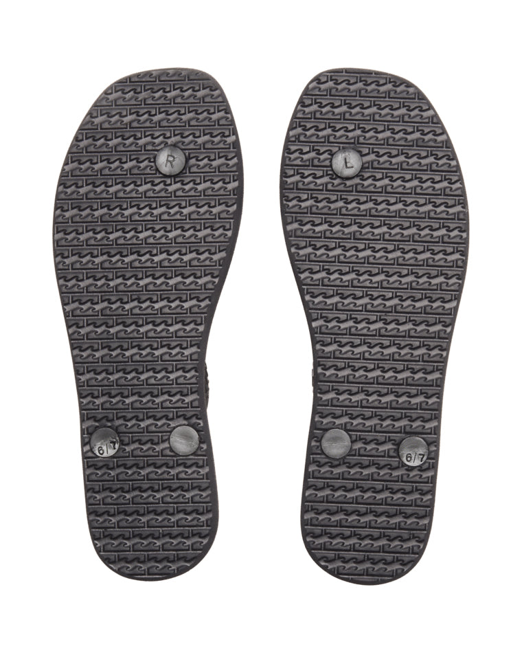 Fiji Square Toe Thong