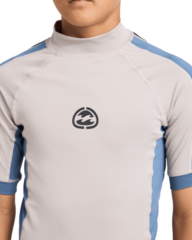 Boys Spec 73 Pf Short Sleeve Rashguard