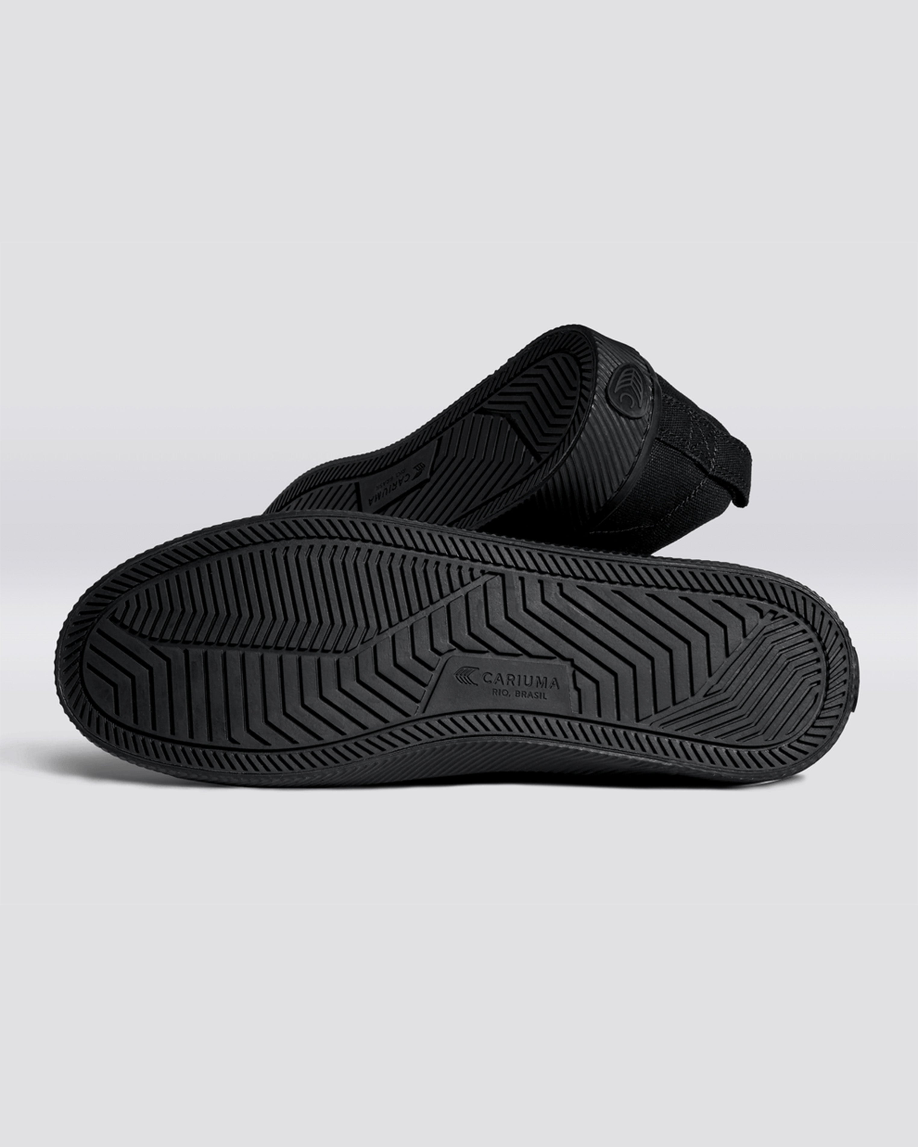 Oca Low Canvas Sneaker