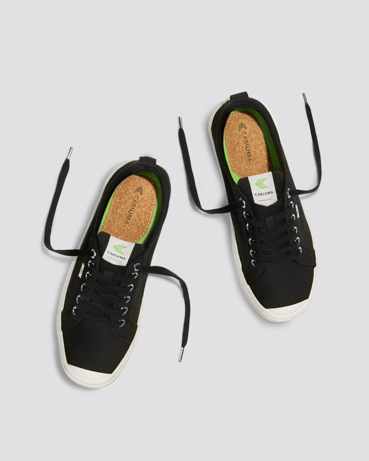 Oca Low Canvas Sneaker