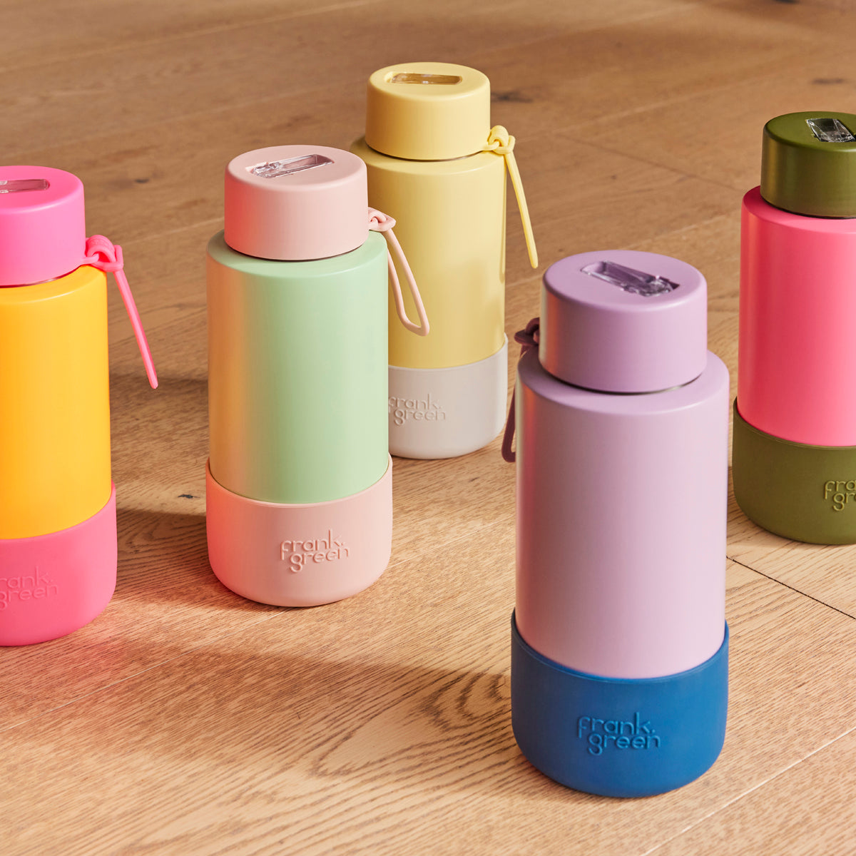 Drink bottle to bring on a surf trip, pink yeti drink bottle, frank green bumper guard, what to pack on a surf trip, surf waterbottle