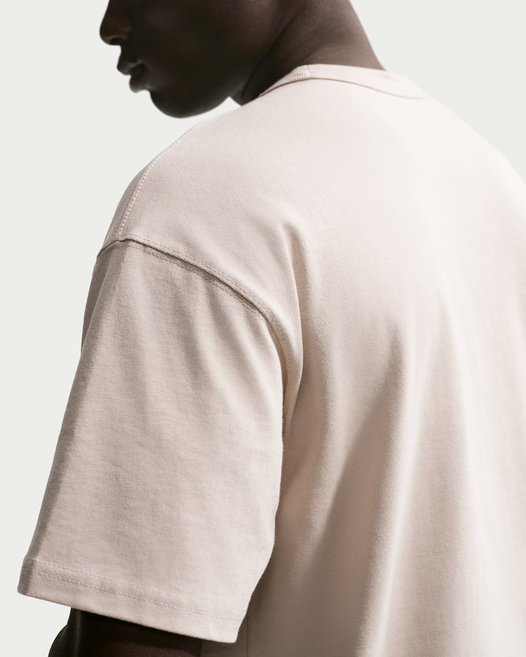 Sportswear Premium Essentials Tee