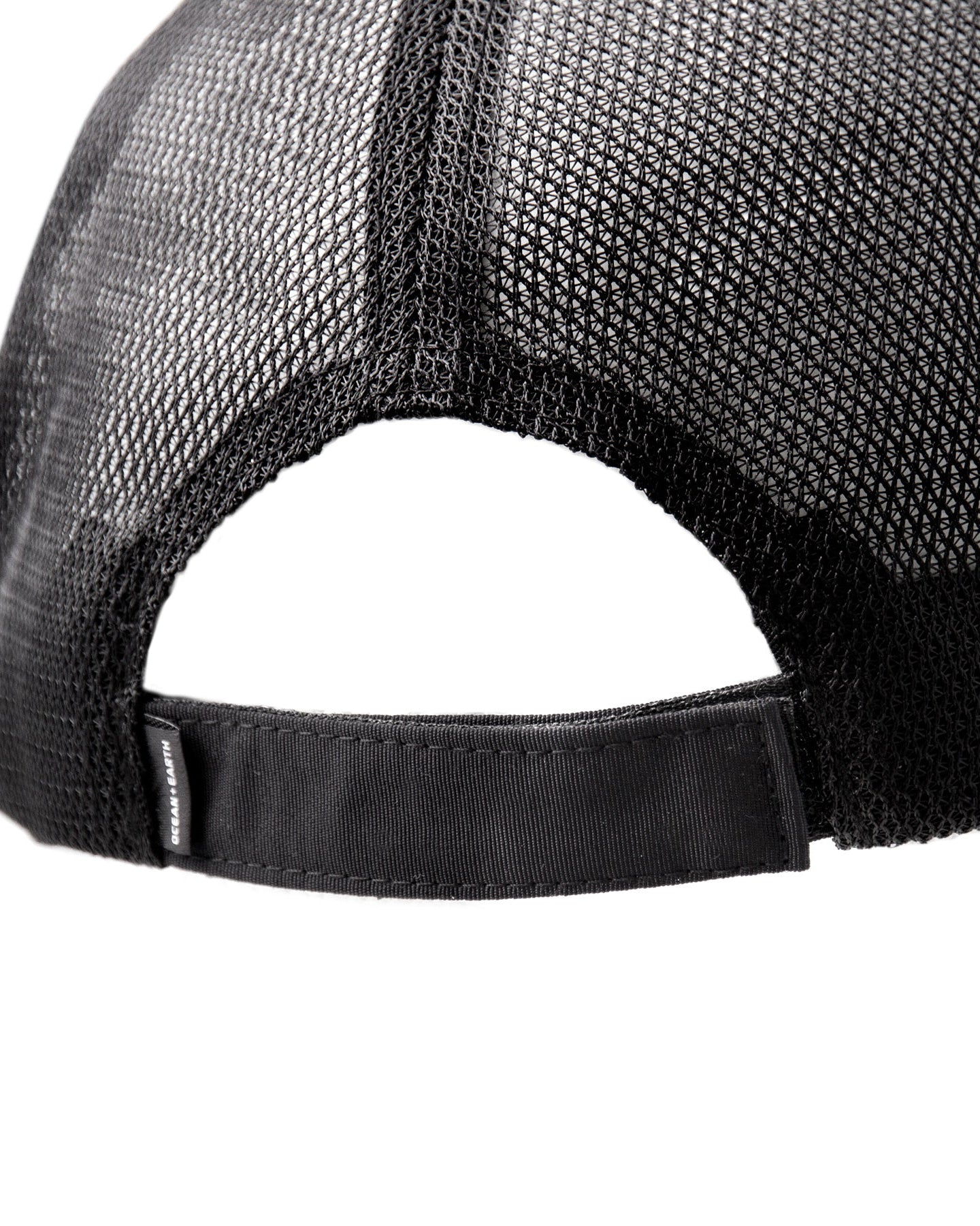 Deserts Mesh Trucker Surf Cap