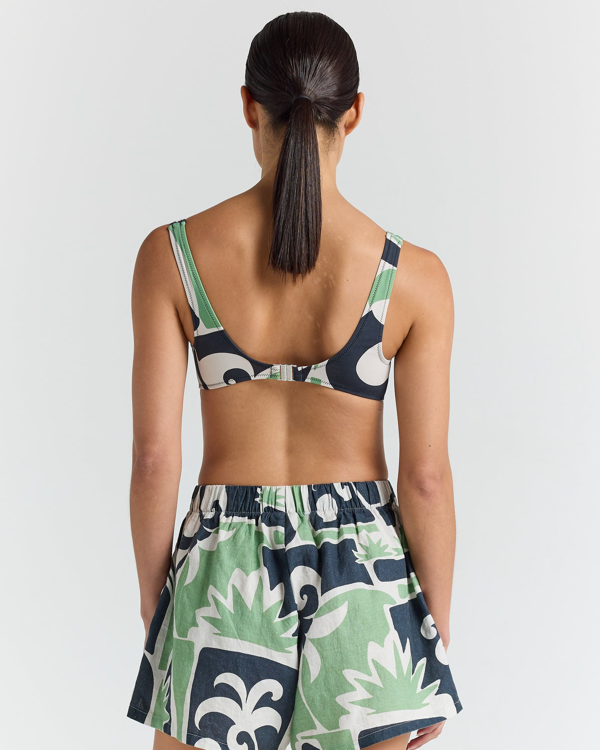 Beachcomber Slit Short