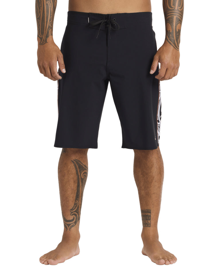 Takarangi Boardshort 20 Inch