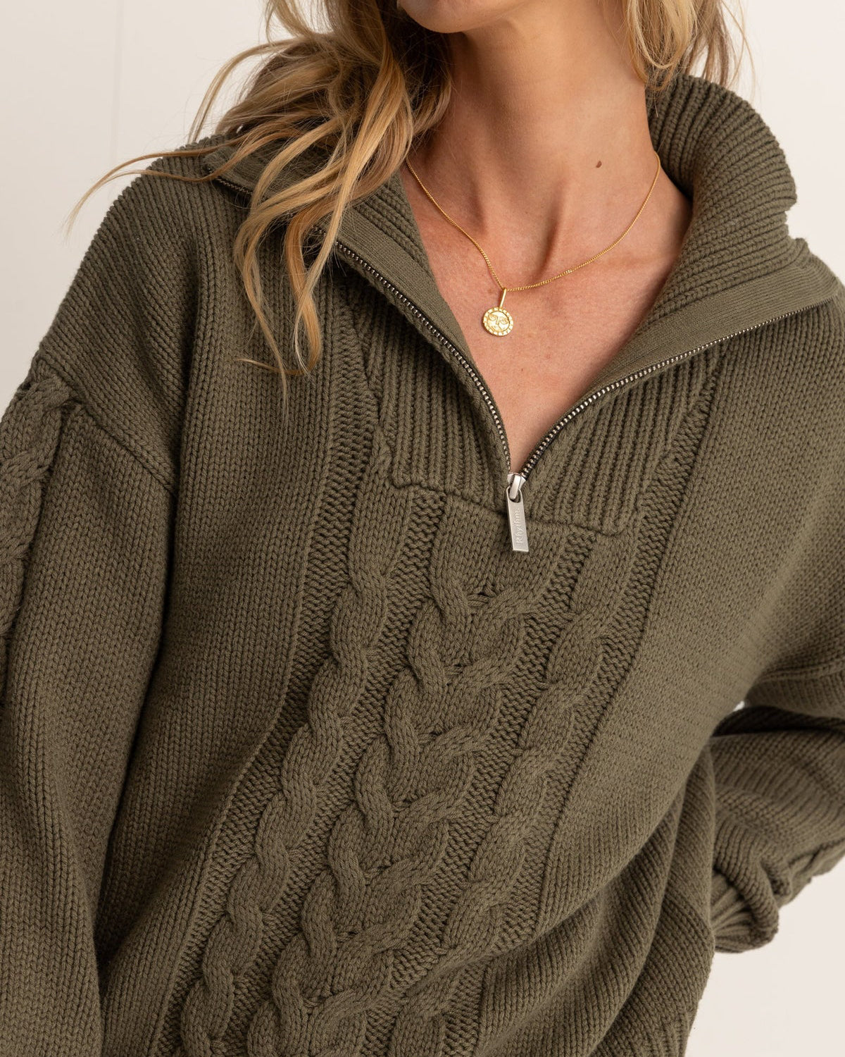 Cabelled Vintage Zip Knit