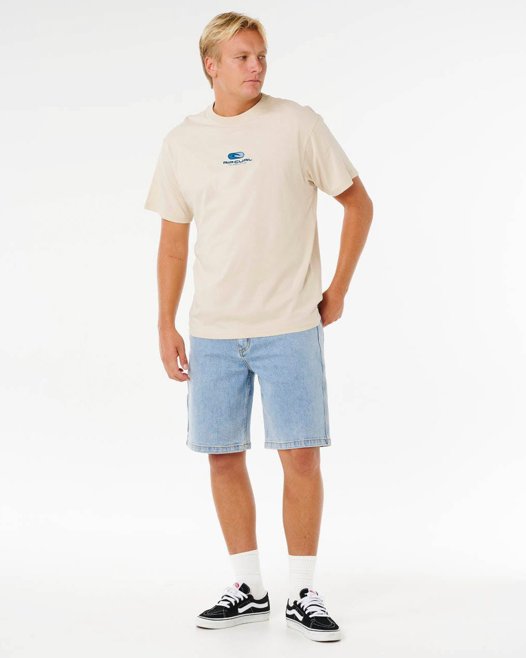 Pill Icon Tee