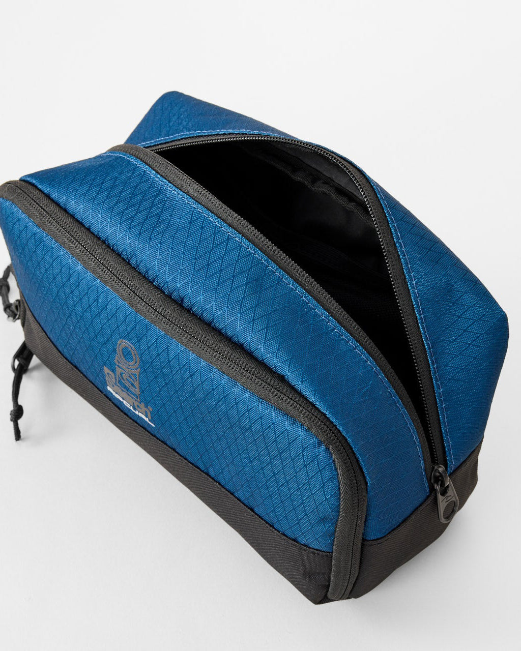 Groom Search Ref Toiletry Bag