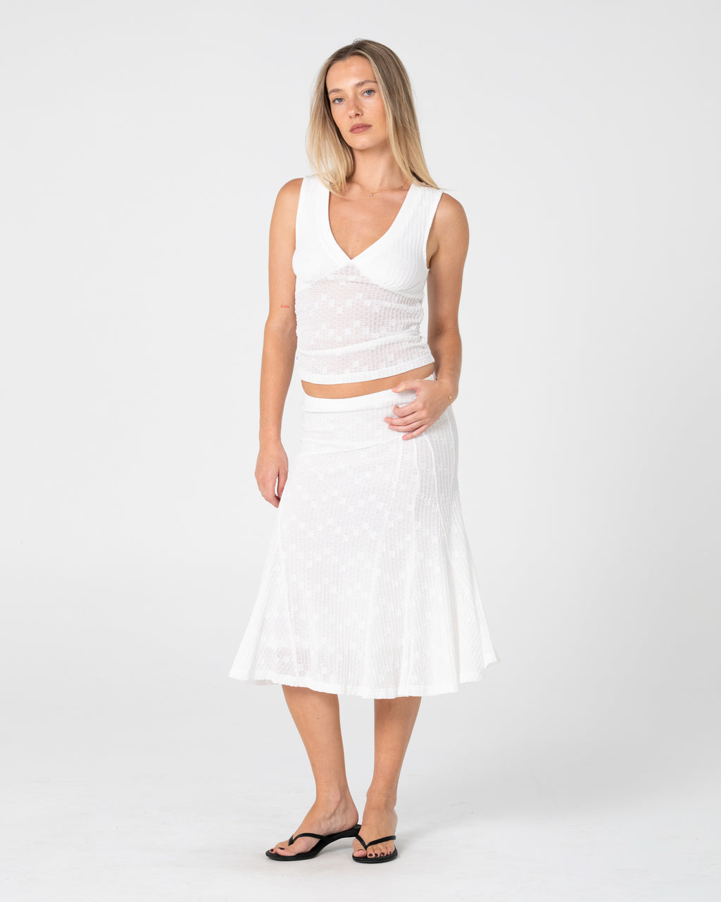 Roma Low V Lace Top