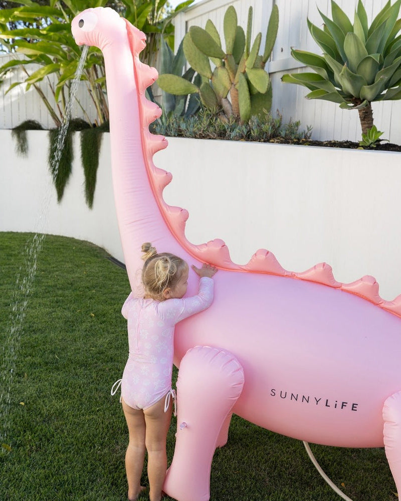 Into The Wild Dino Giant Sprinkler