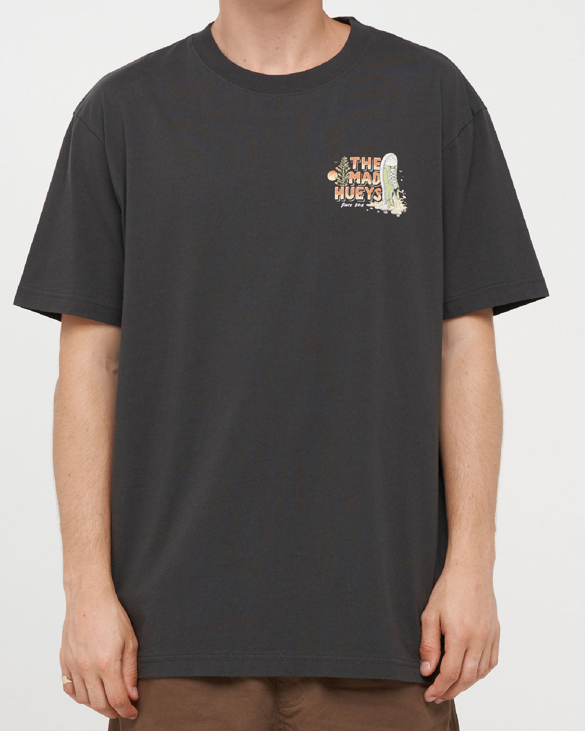 Shoey Bar | Short Sleeve Tee