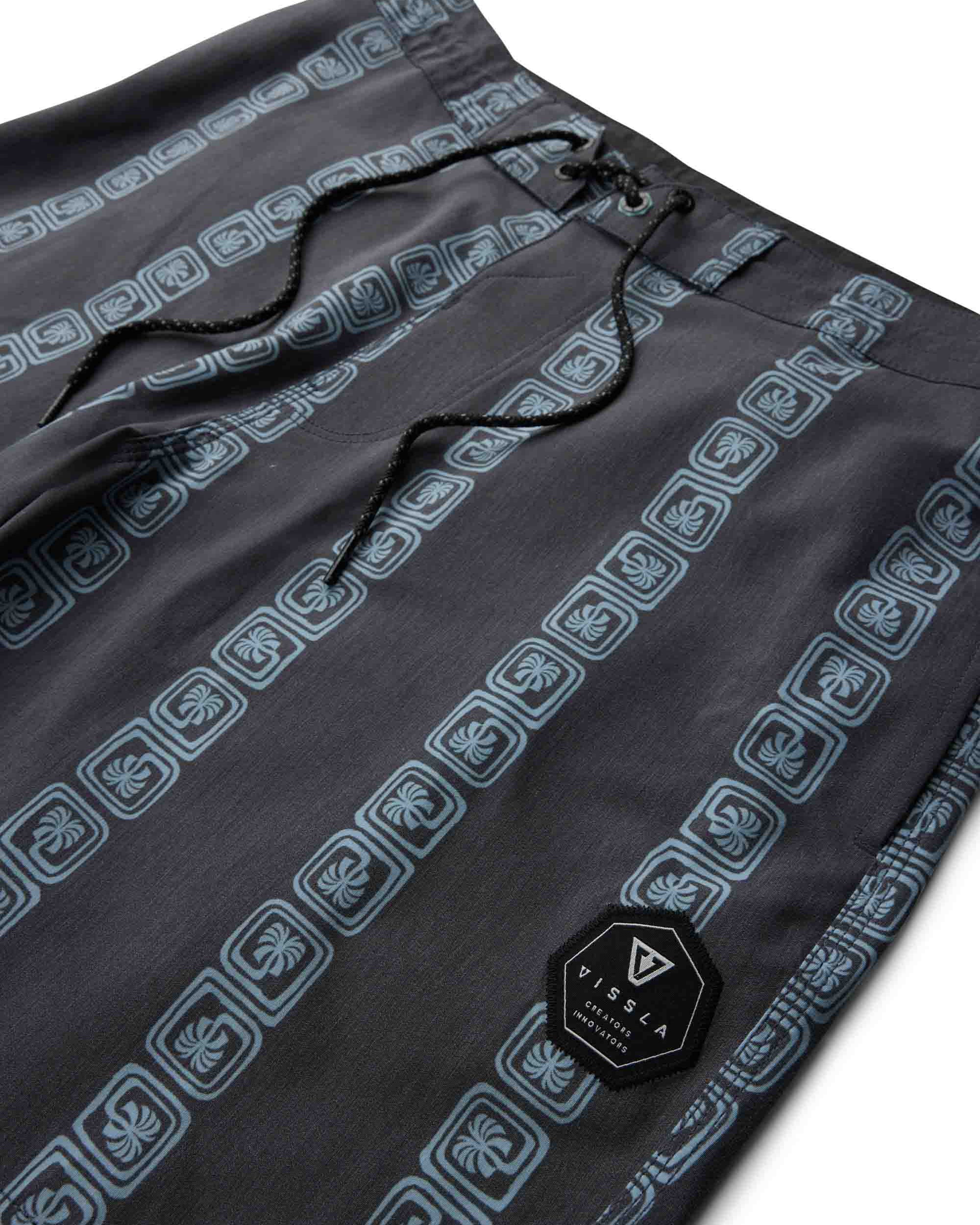 Lost Coast 17.5 Boardshort