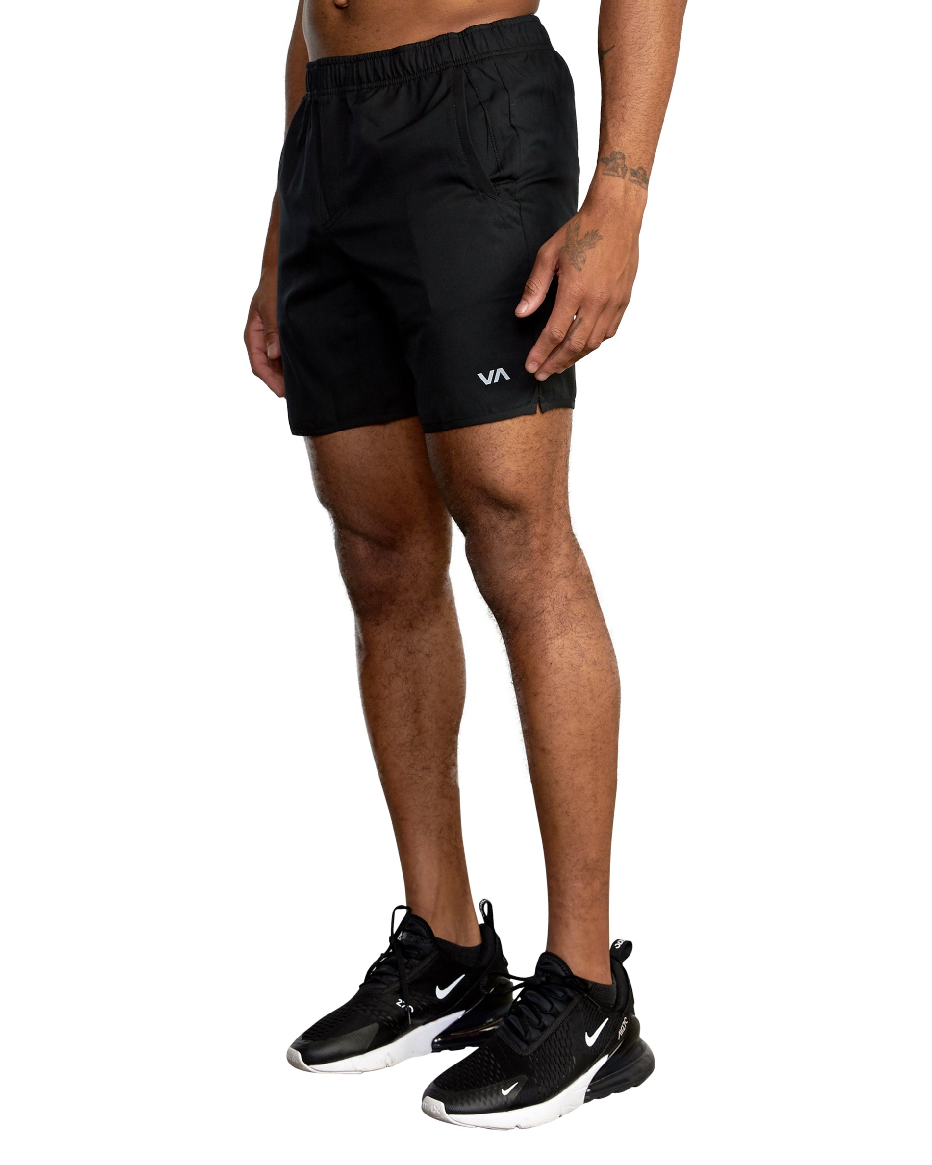 Yogger IV Short 17Inch