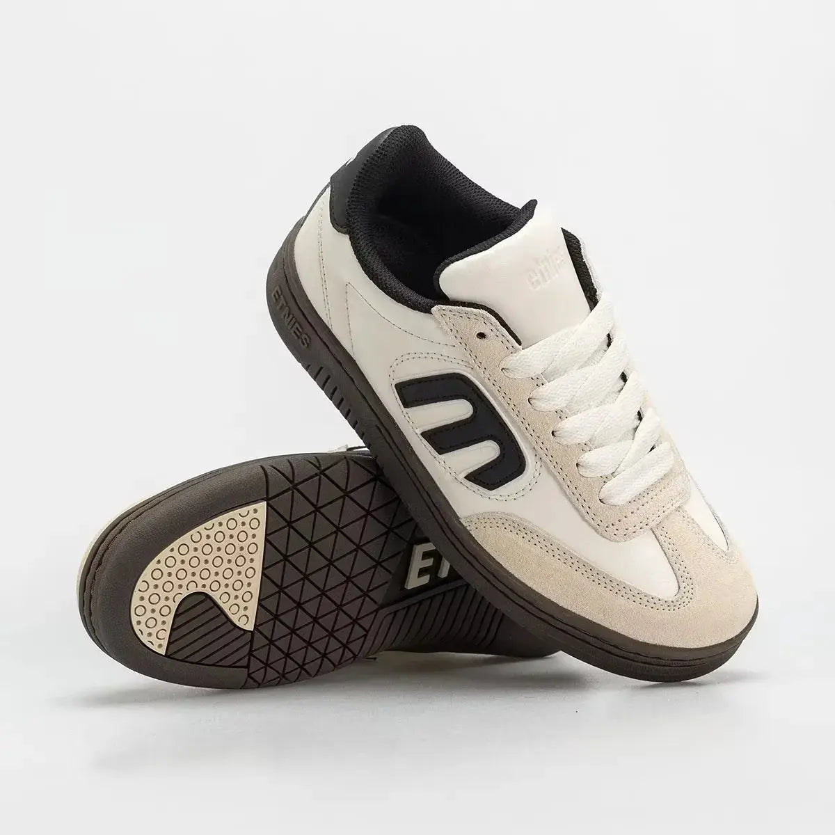 Locut Shoe