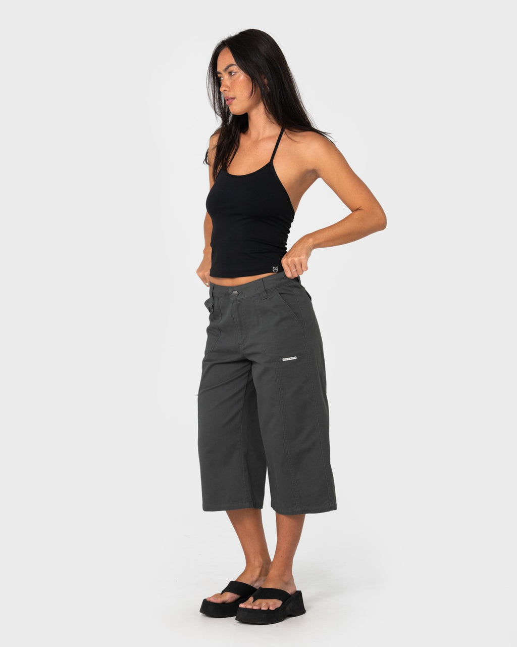 It Gyrl Low Rise Capri Cargo Pant