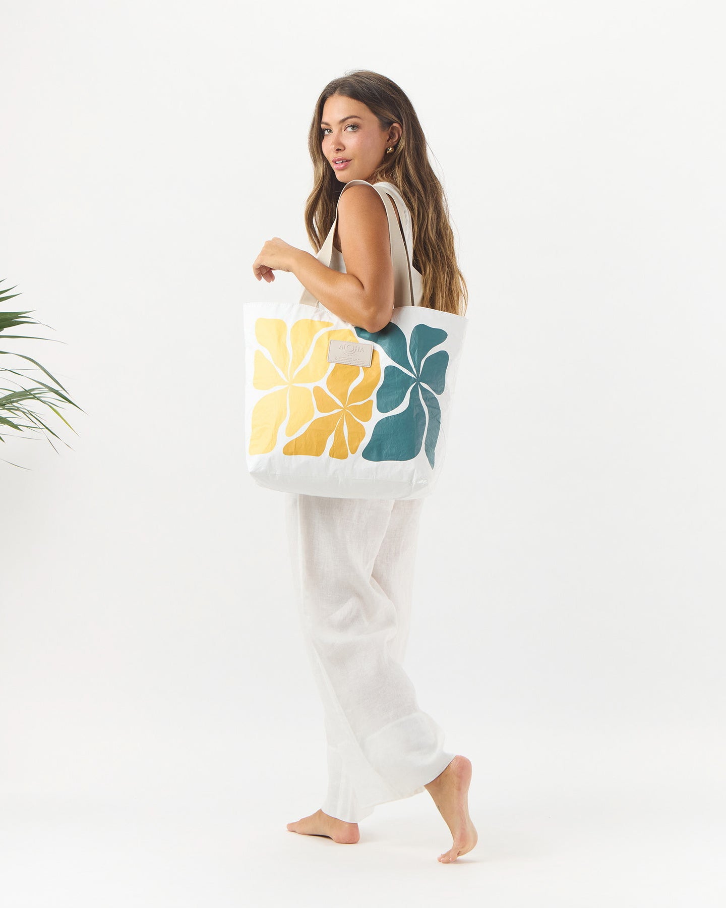 Wavy Day Tripper Tote Bag