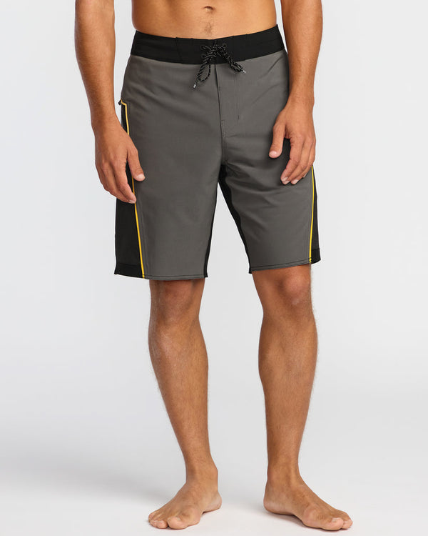 Straddie Pro Boardshort