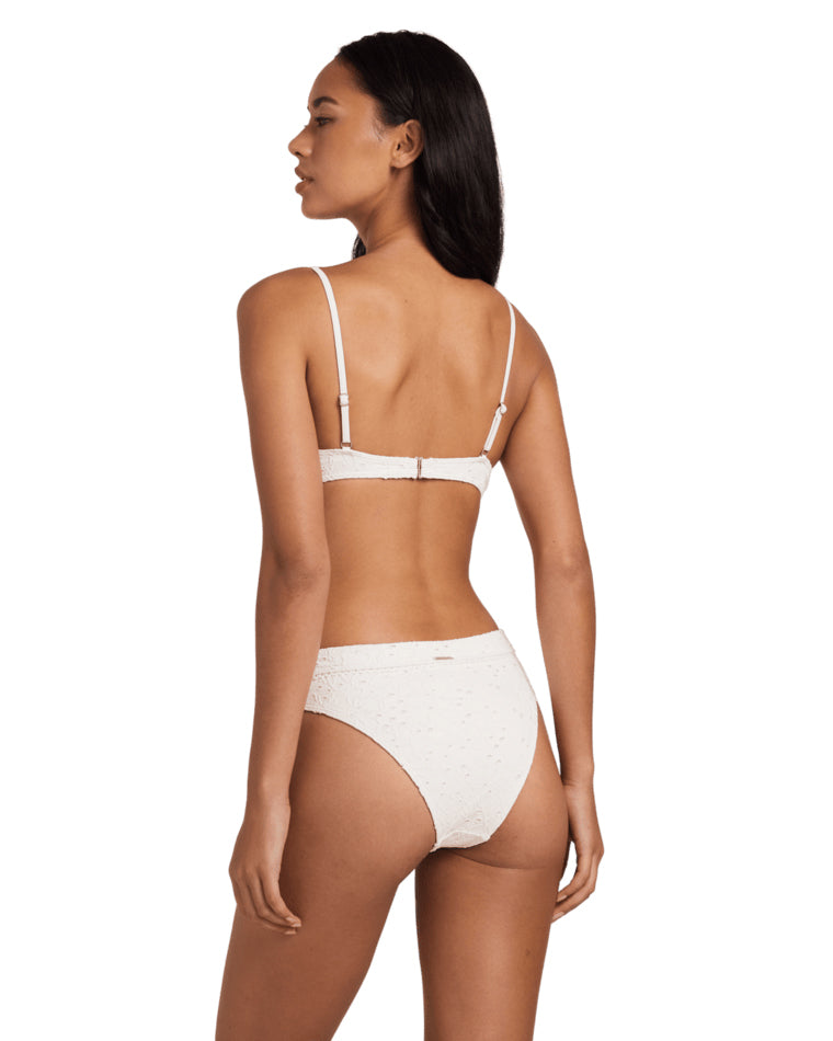 Eye On You Demi Underwire Top