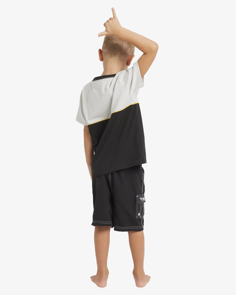 Groms Throw On Boardshort