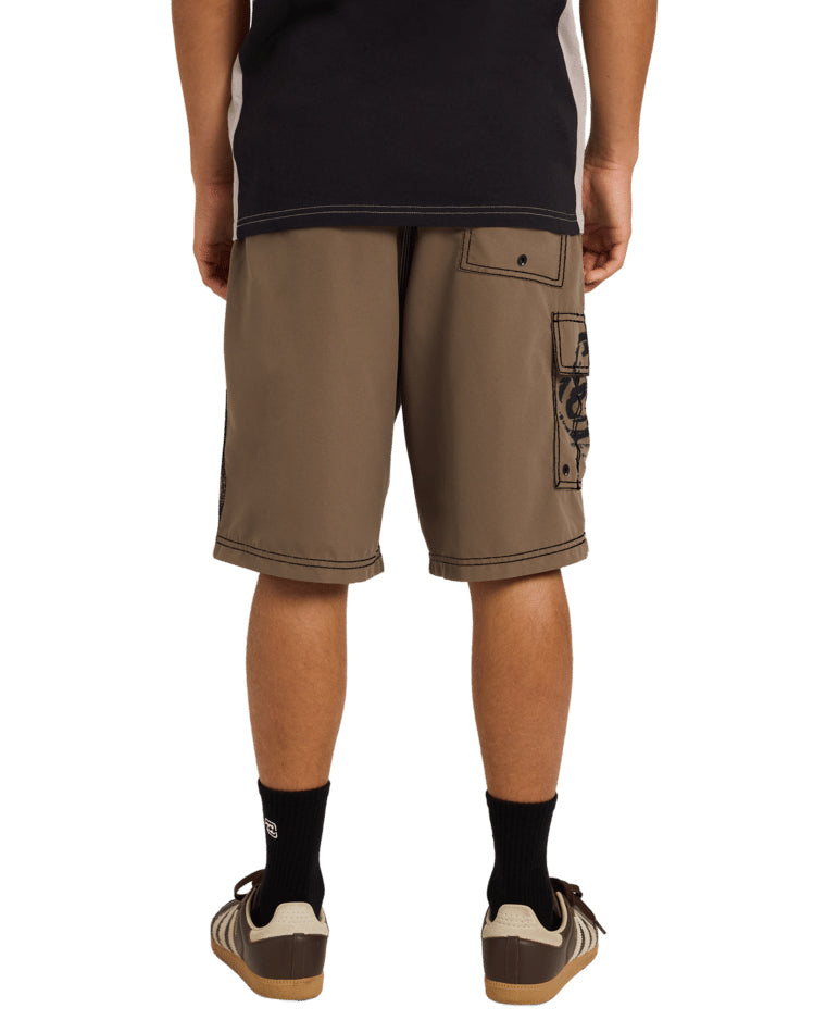 Throw On Boardshort