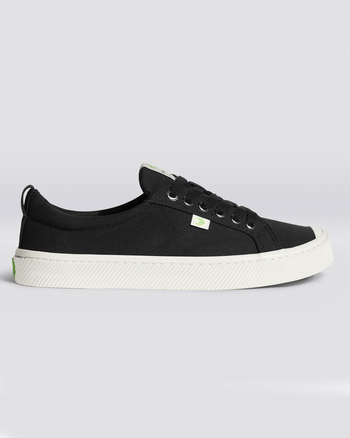 Oca Low Canvas Sneaker
