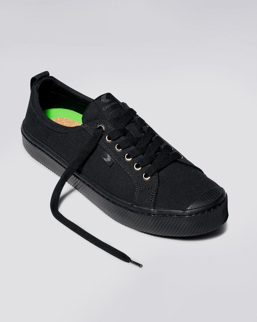 Oca Low Canvas Sneaker