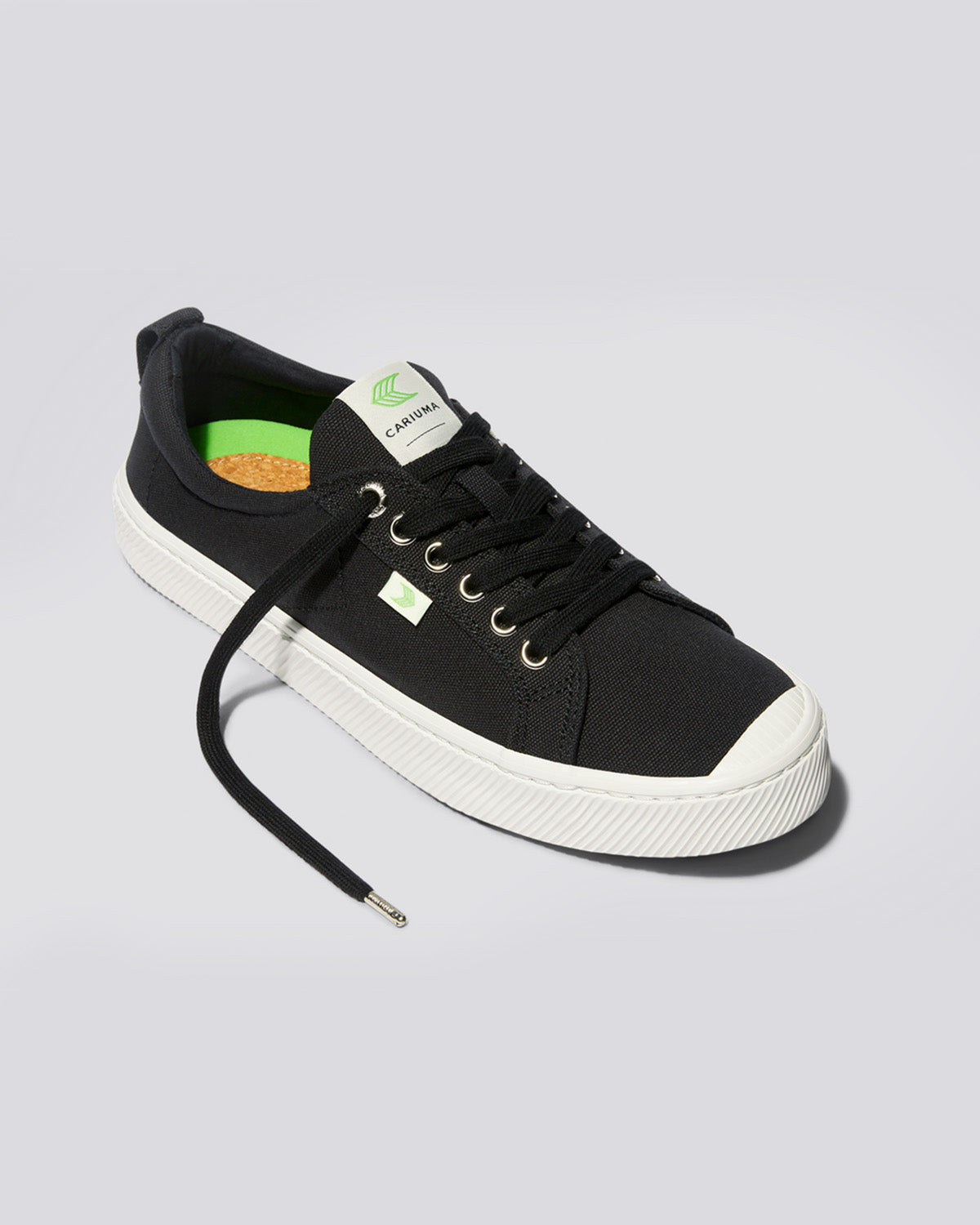 Oca Low Canvas Sneaker