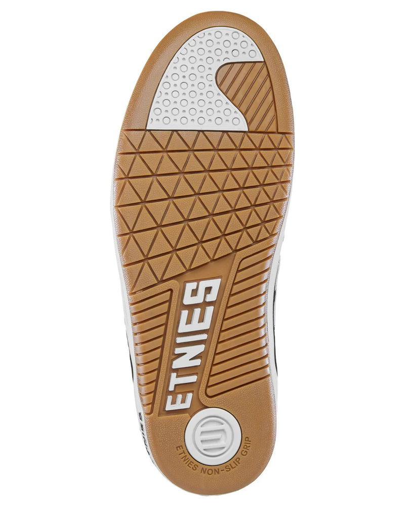 Sole view showing textured grip and Etnies branding.