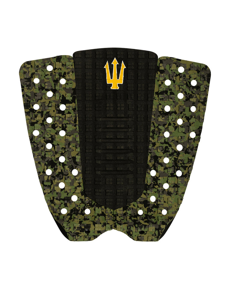 Three-piece tail pad with green camo print, black centre strip, and yellow trident logo for grip and traction.
