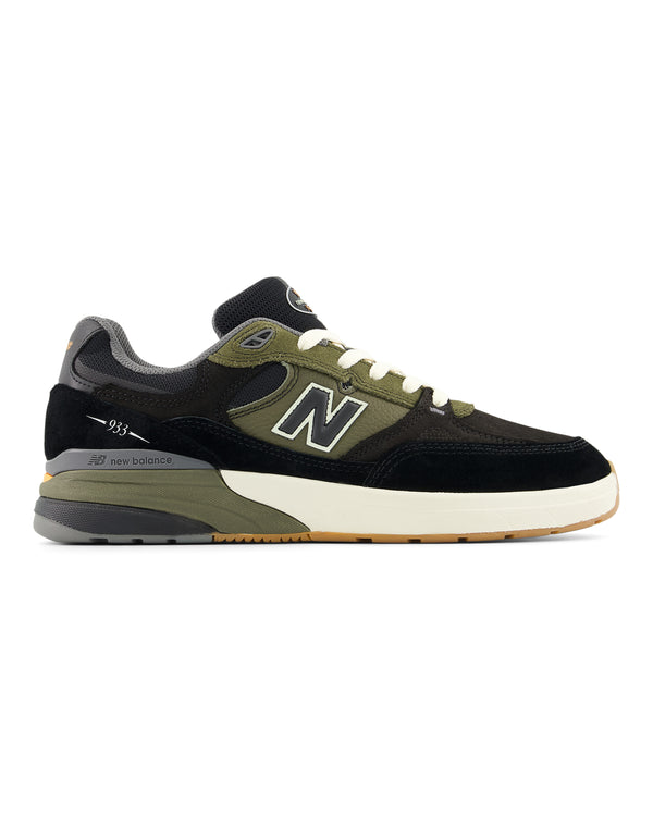 Numeric 933 v1 Shoe
