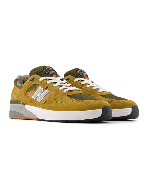 Numeric 933 v1 Shoe