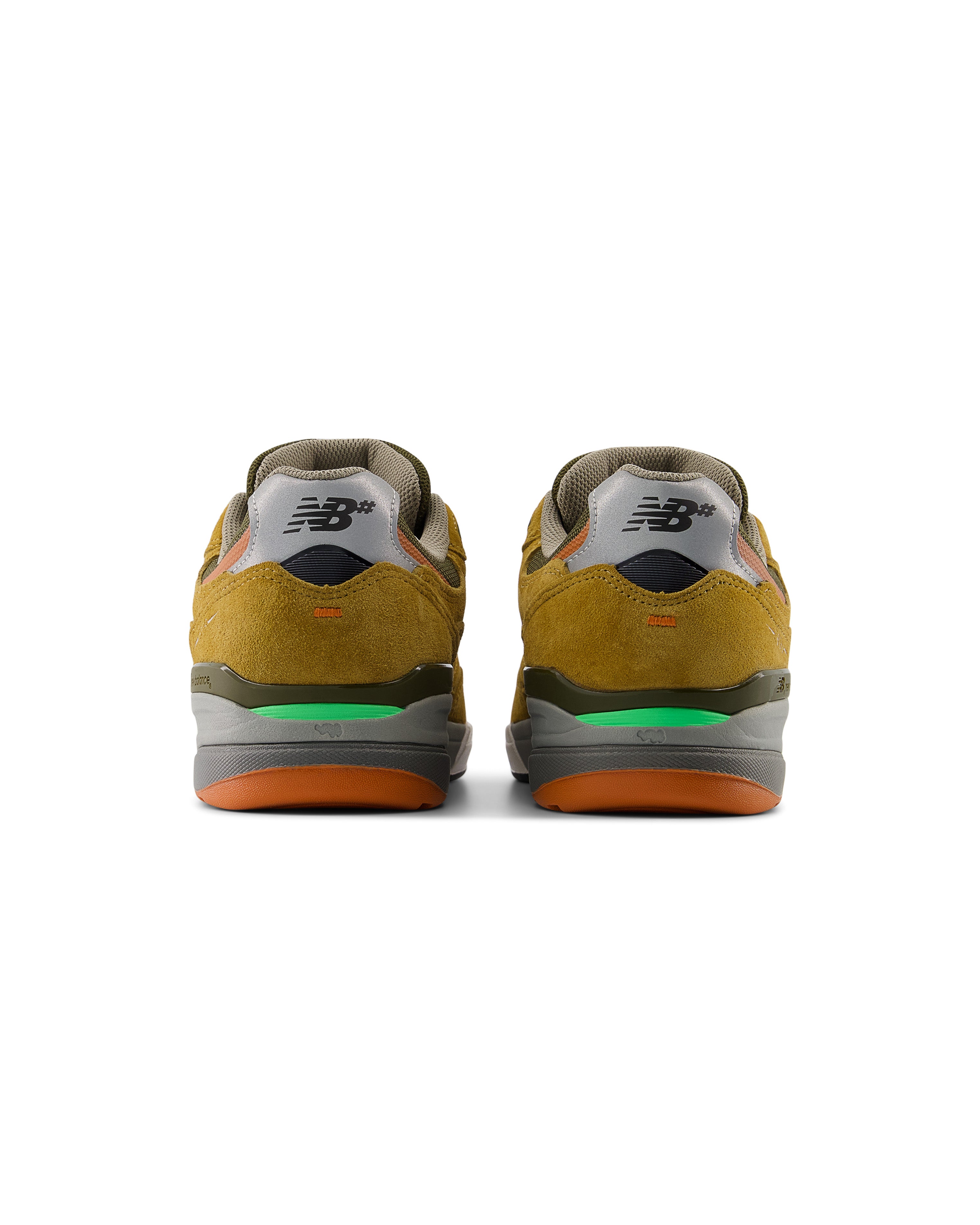 Numeric 933 v1 Shoe
