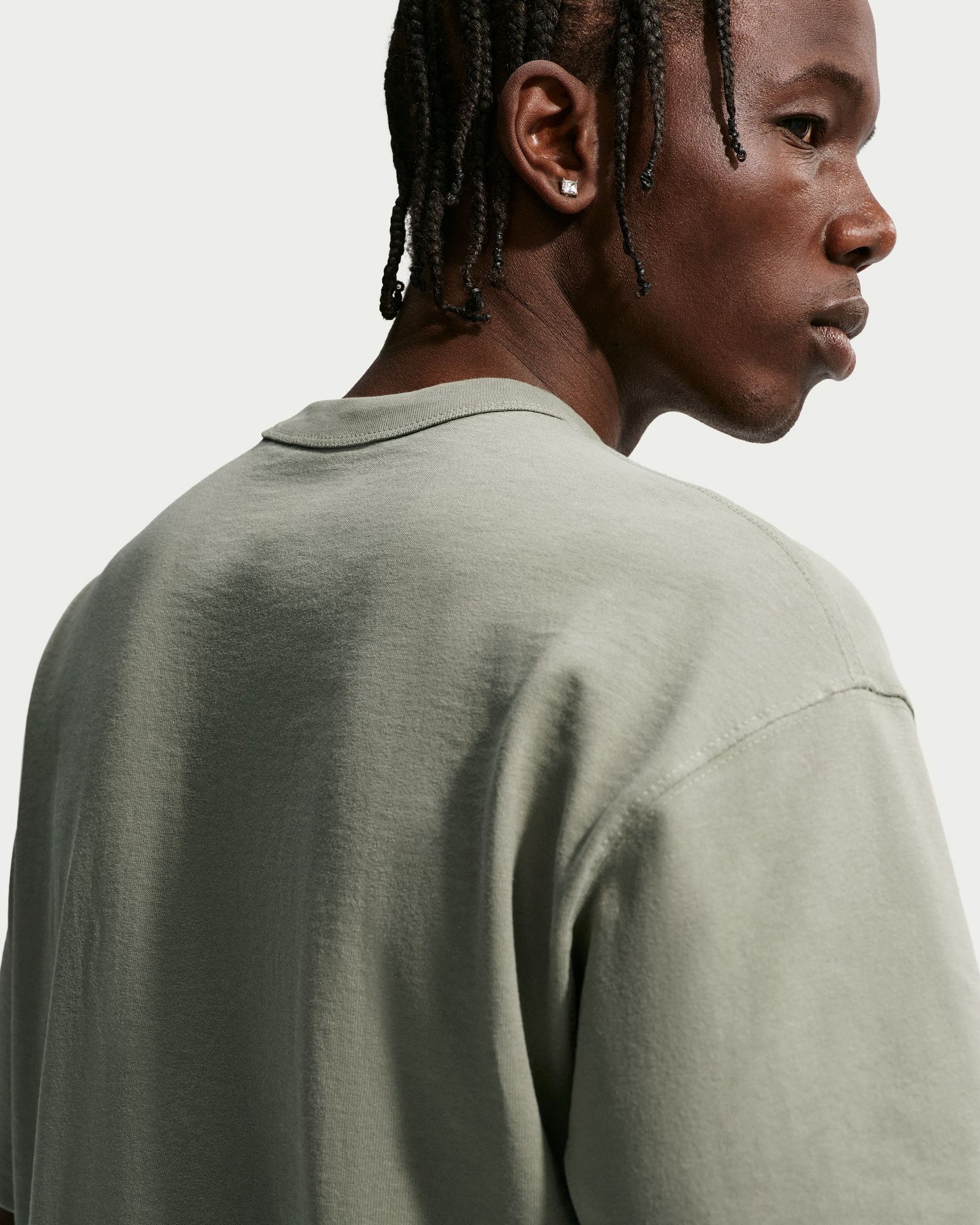 Sportswear Premium Essentials Tee
