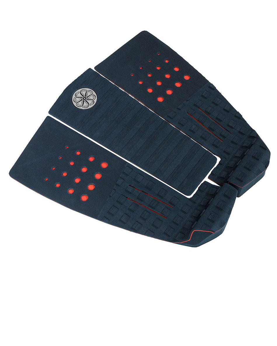 Dion Agius IV Grip