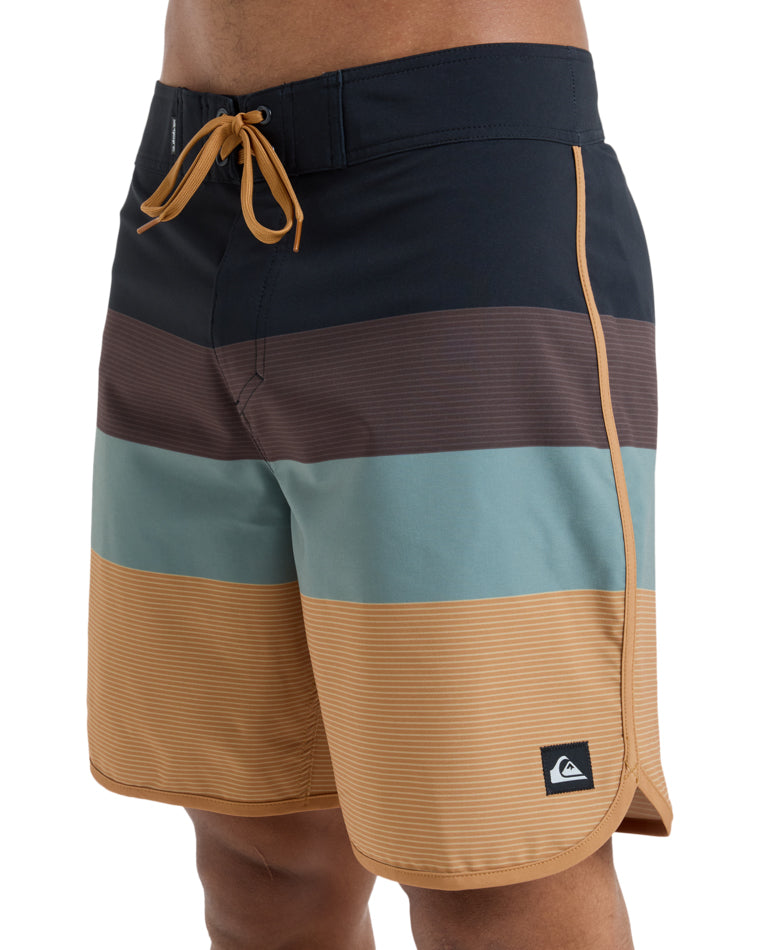 Surfsilk Scallop 18 Inch Boardshort