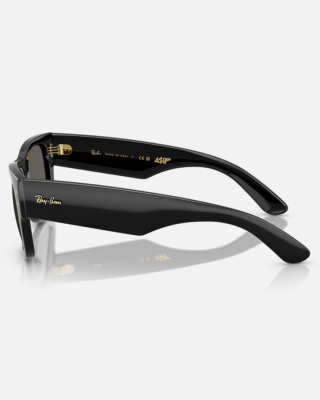 Mega Wayfarer