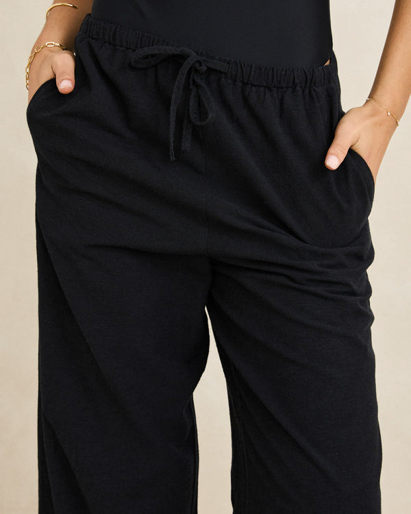 Classic Drawstring Pant