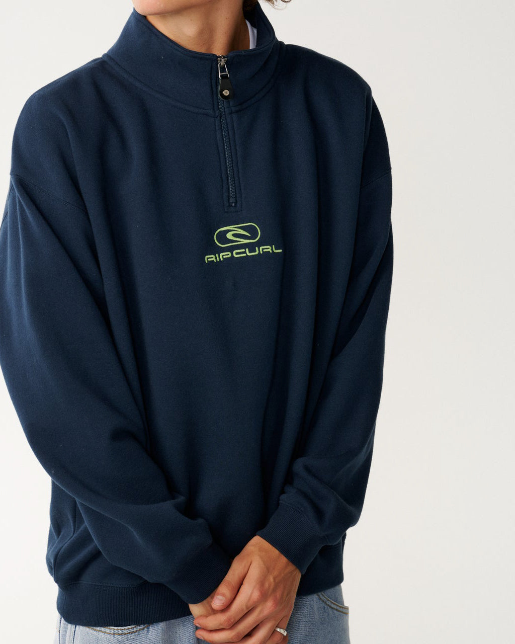 Pill Icon 1/4 Zip Crew