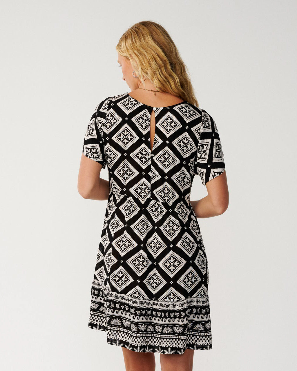 Bossa Nova Shift Short Sleeve Dress