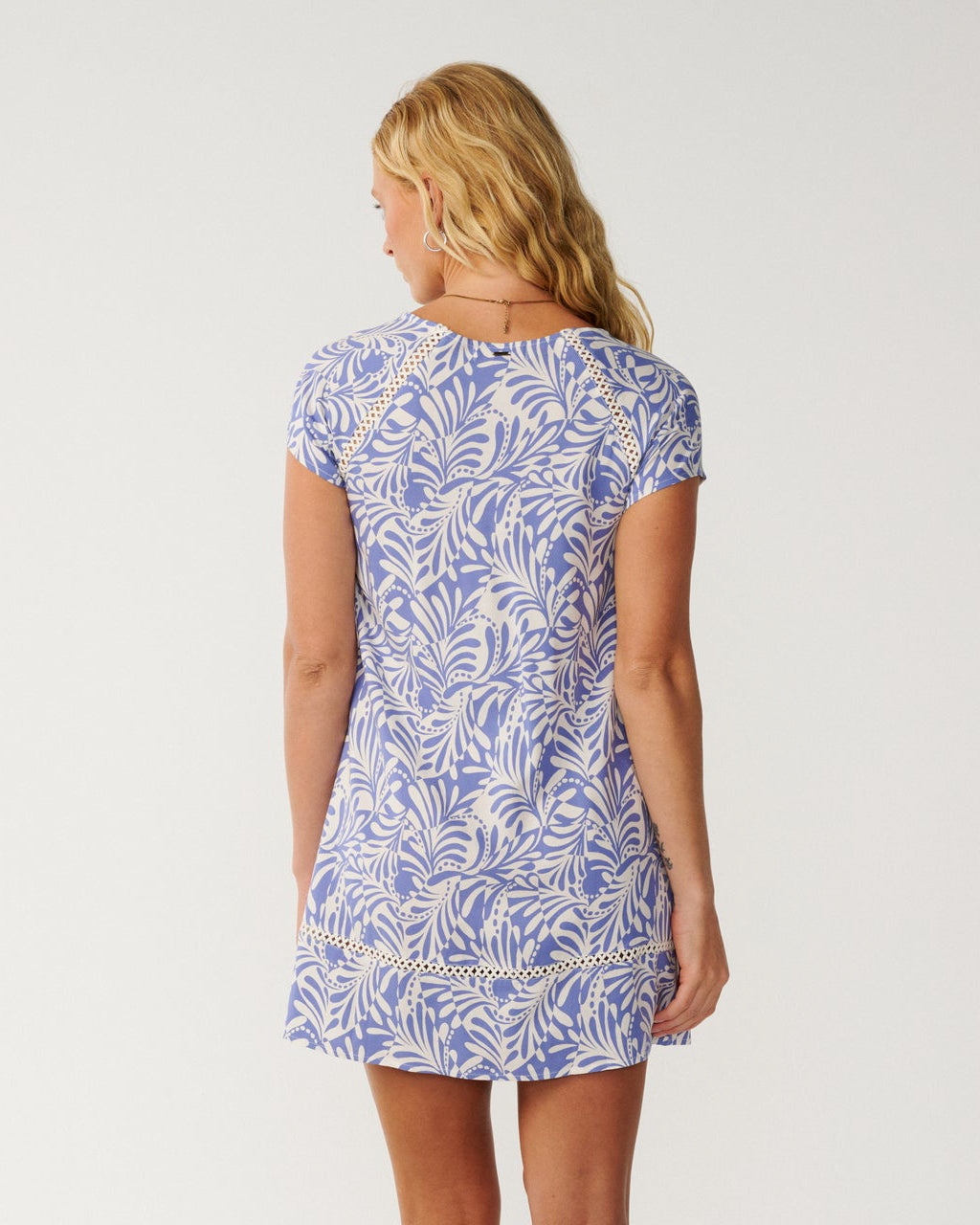 Party Wave Shift Dress