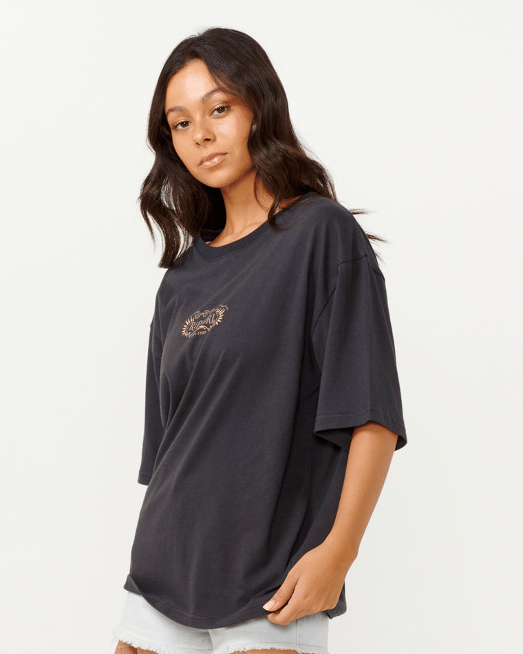 Desert Queen Heritage Tee