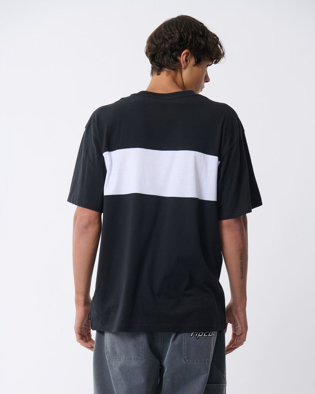 Undertow Tee