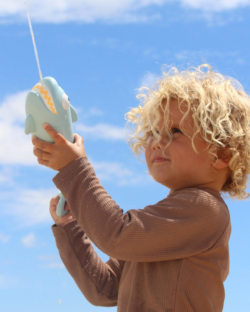 Shark Water Squirters