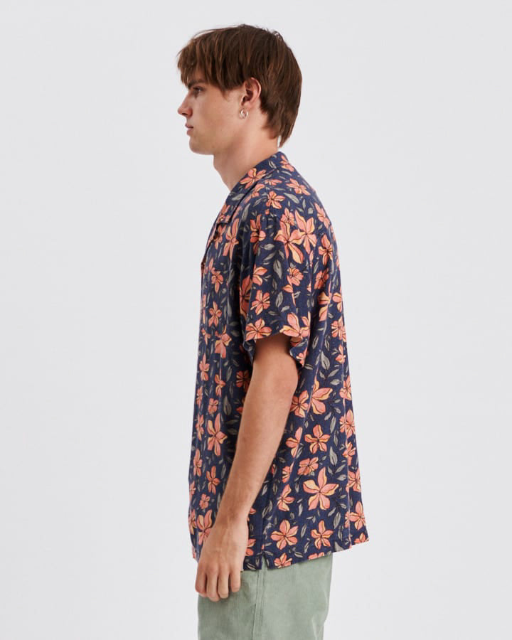 Holiday Resort Shirt
