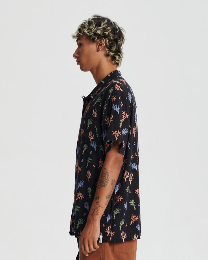 Reefing Short Sleeve Resort Shirt