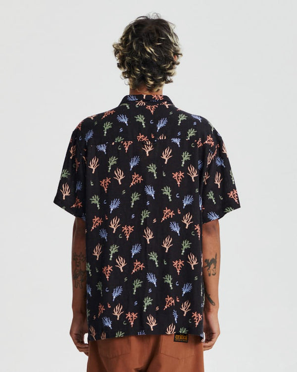 Reefing Short Sleeve Resort Shirt