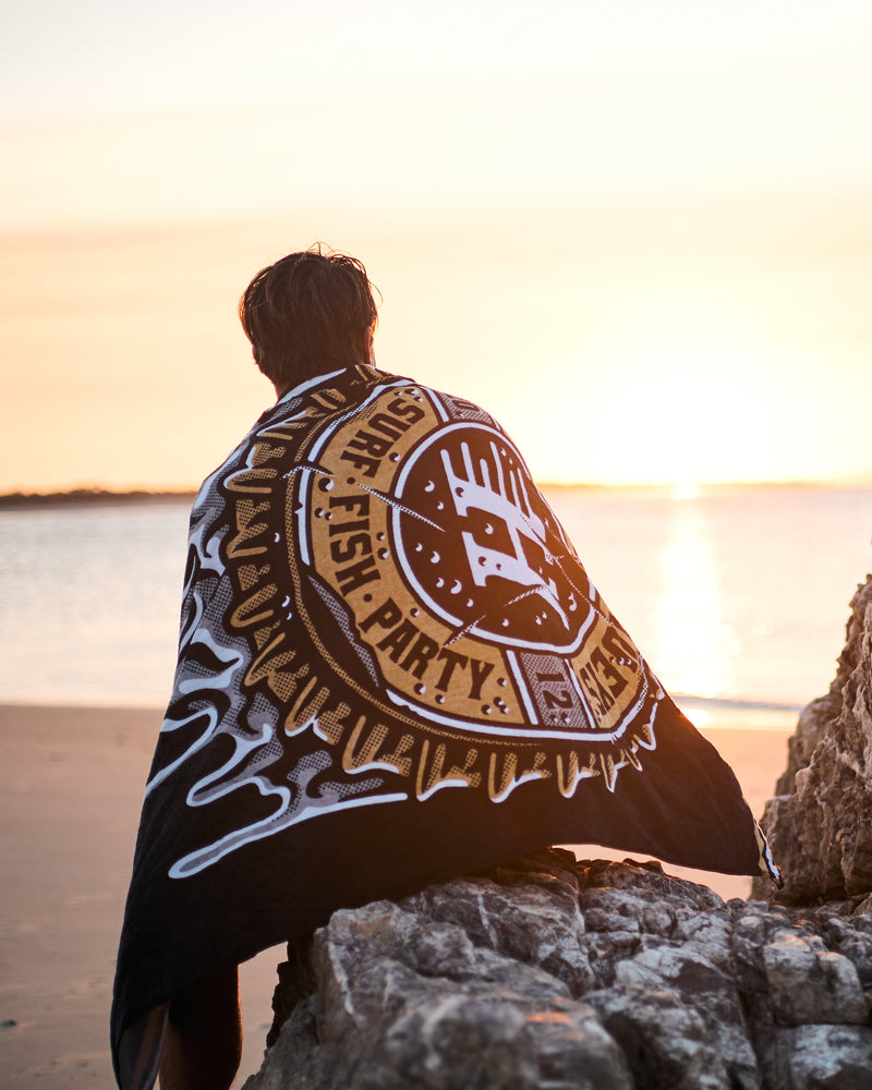 Hueys Cold One Beach Towel