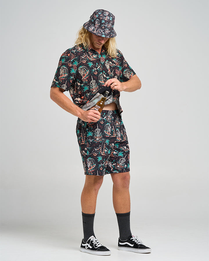 She'll Be Right Short Sleeve Woven Top