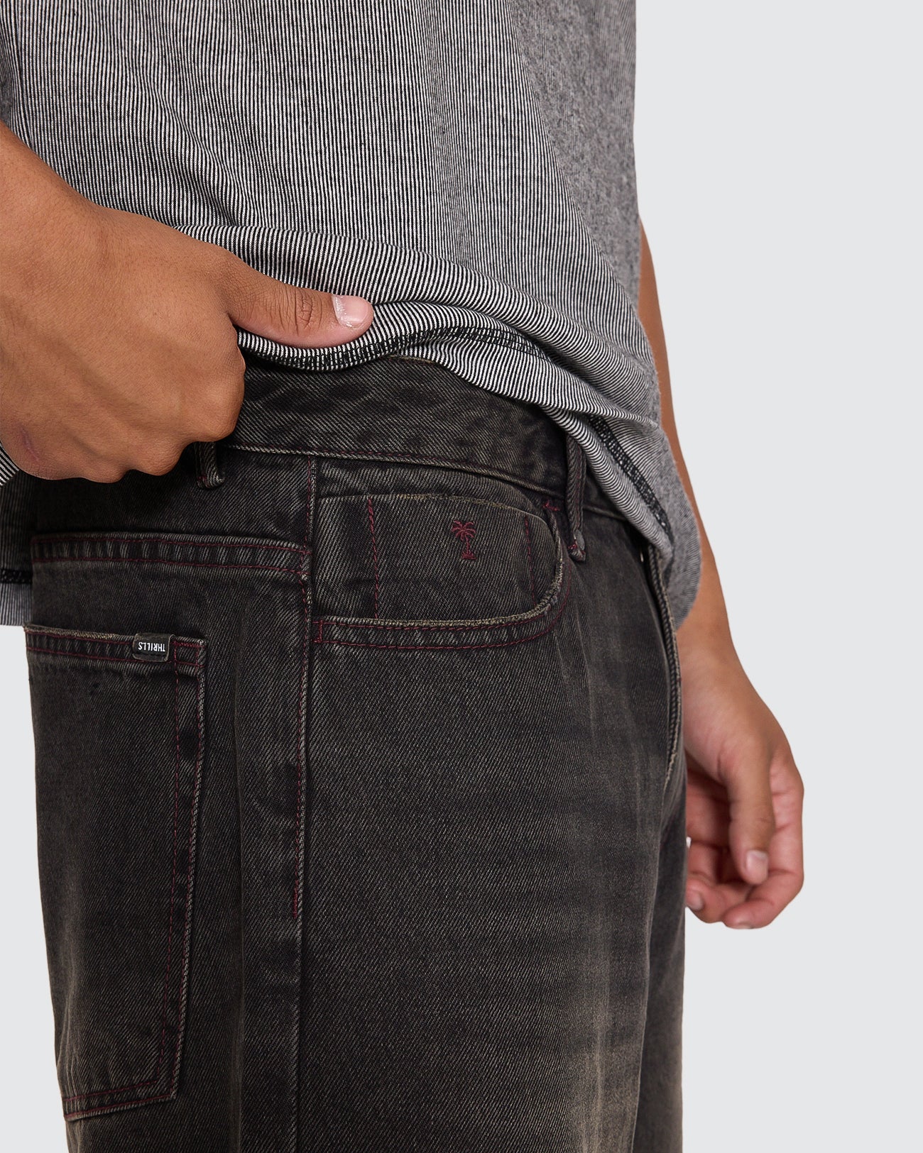 Mid Slacker Relaxed Long Denim Short