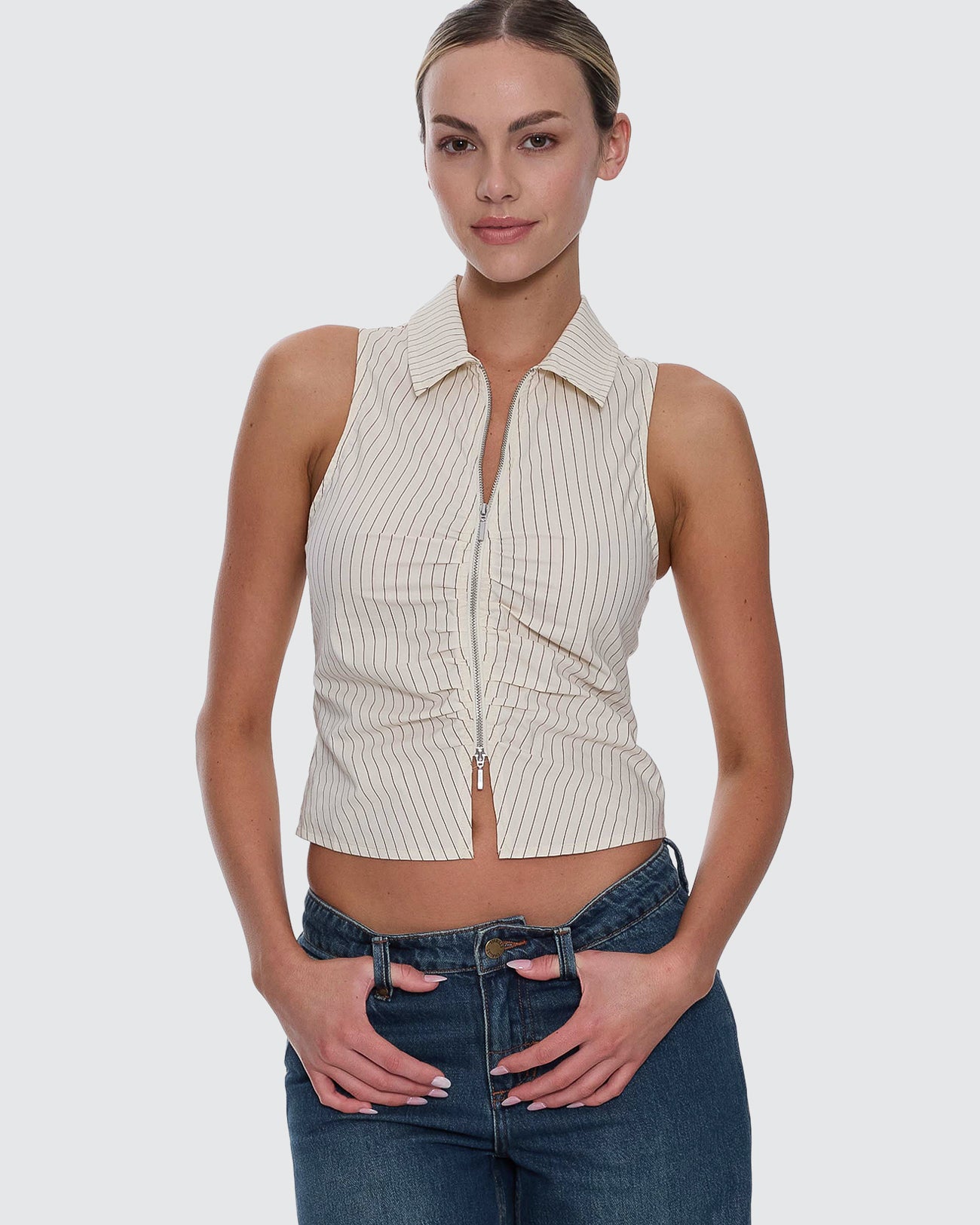 Andy Zip Sleeveless Shirt